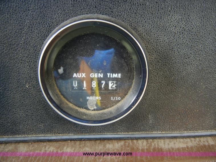 image for item 2365 1976 Winnebago Brave RV camper