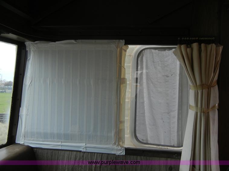 image for item 2365 1976 Winnebago Brave RV camper