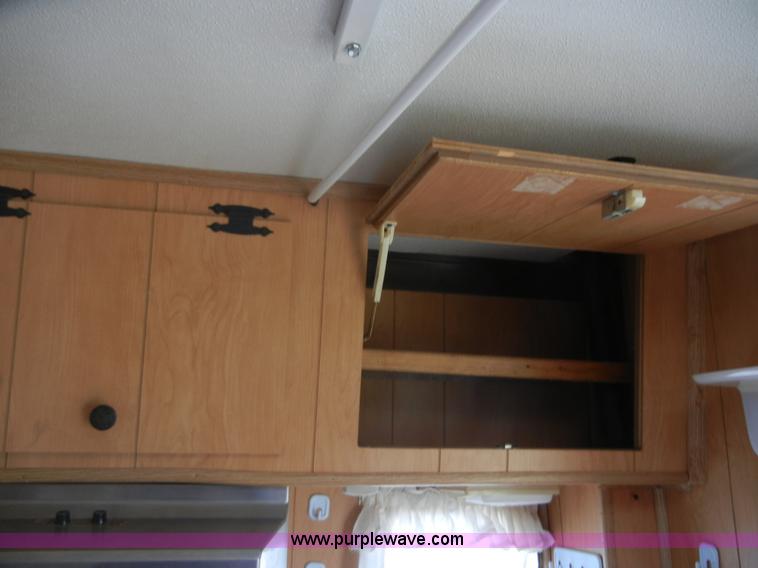image for item 2365 1976 Winnebago Brave RV camper