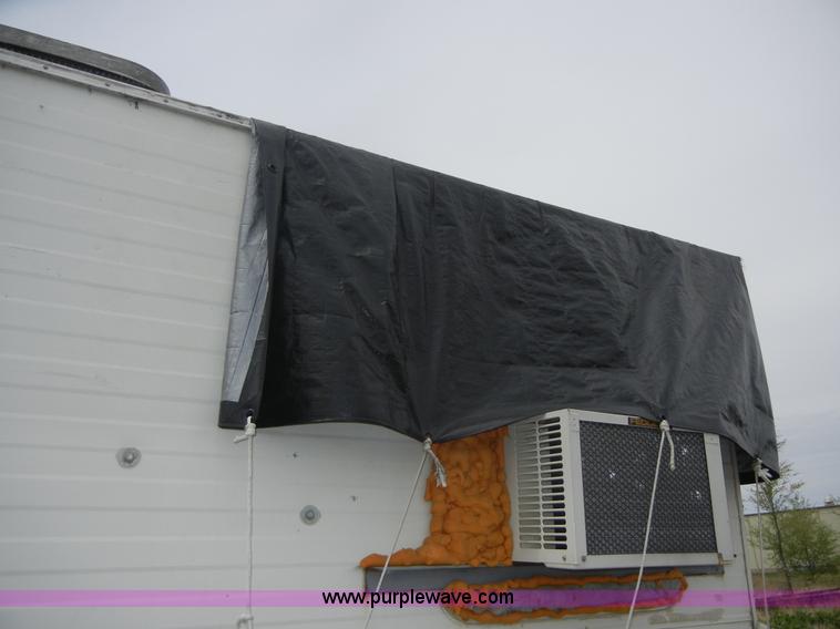 image for item 2365 1976 Winnebago Brave RV camper