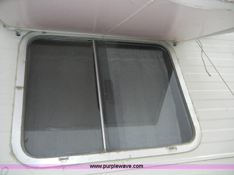 image for item 2365 1976 Winnebago Brave RV camper