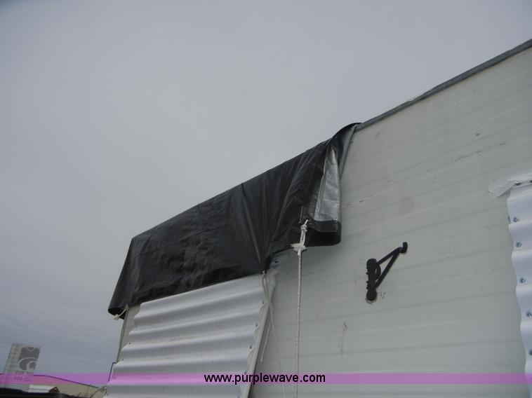 image for item 2365 1976 Winnebago Brave RV camper