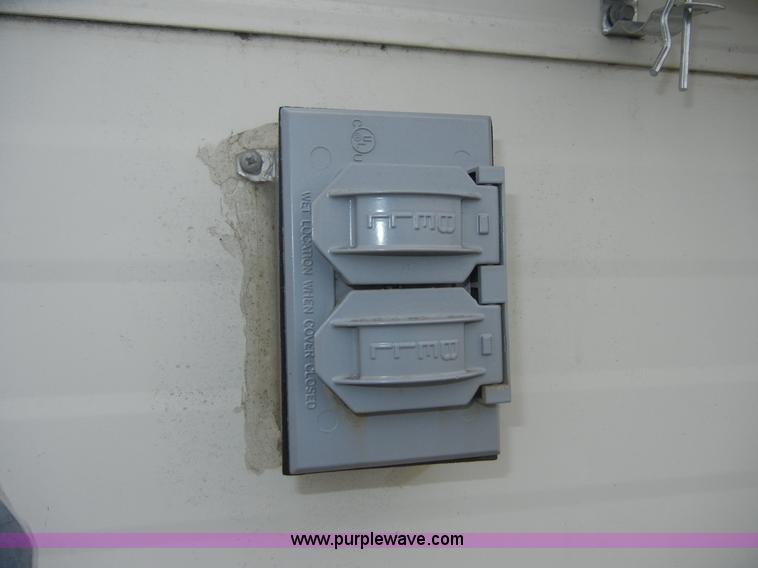 image for item 2365 1976 Winnebago Brave RV camper