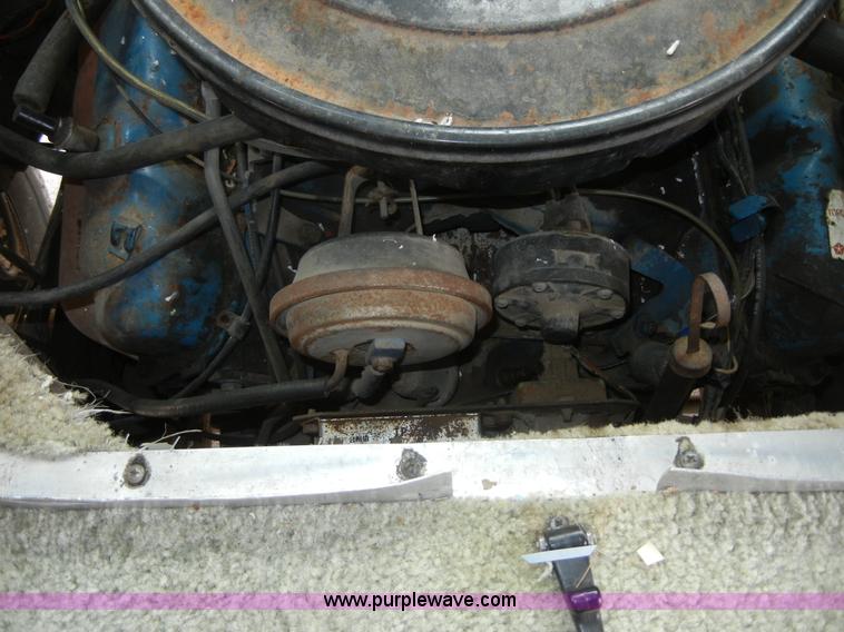 image for item 2365 1976 Winnebago Brave RV camper