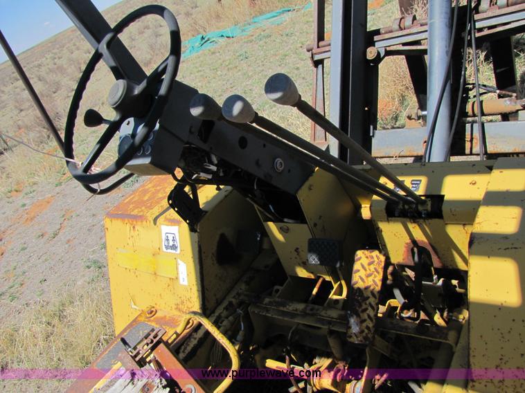 image for item 3447 Caterpillar forklift