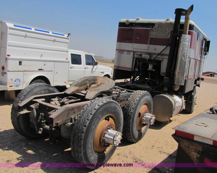 image for item 3472 1984 Marmon semi truck