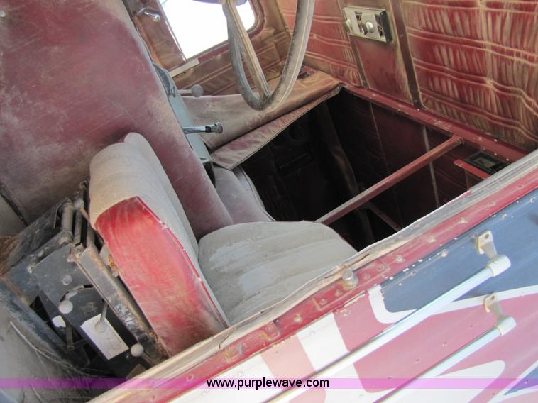 image for item 3472 1984 Marmon semi truck