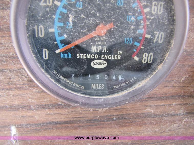 image for item 3472 1984 Marmon semi truck