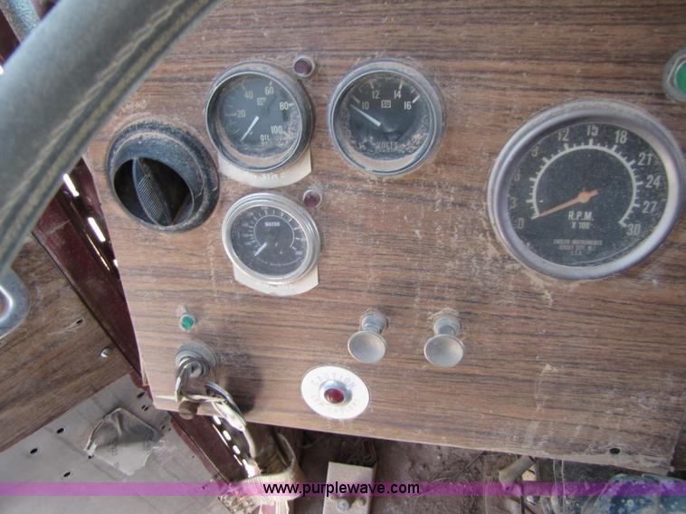 image for item 3472 1984 Marmon semi truck