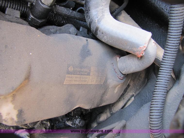 image for item 3473 1992 Ford F350 Super Duty Western Hauler pickup truck