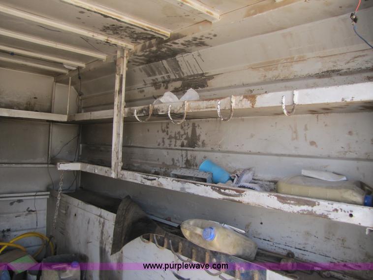 image for item 3473 1992 Ford F350 Super Duty Western Hauler pickup truck