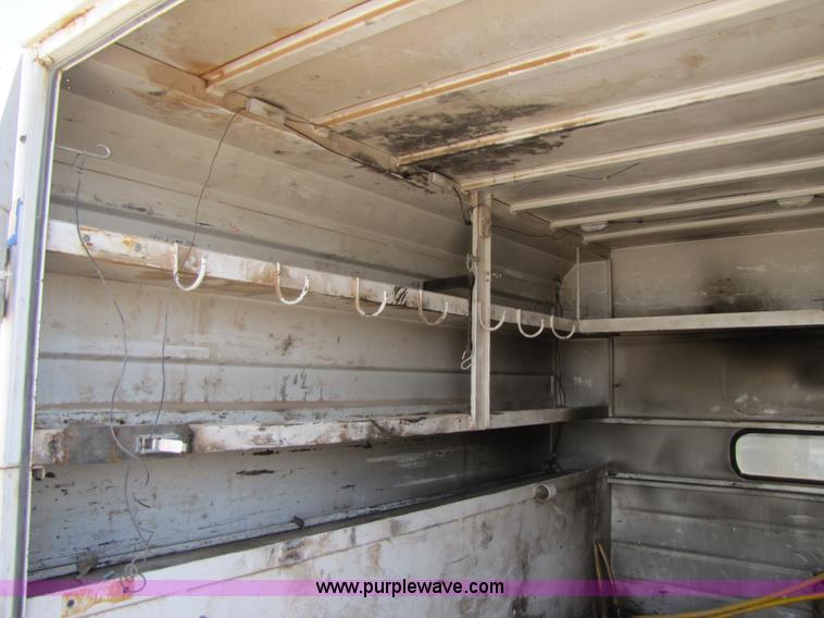 image for item 3473 1992 Ford F350 Super Duty Western Hauler pickup truck