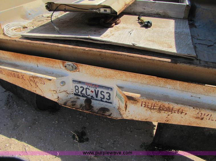 image for item 3474 1983 Ford F250 XLT extended cab pickup truck