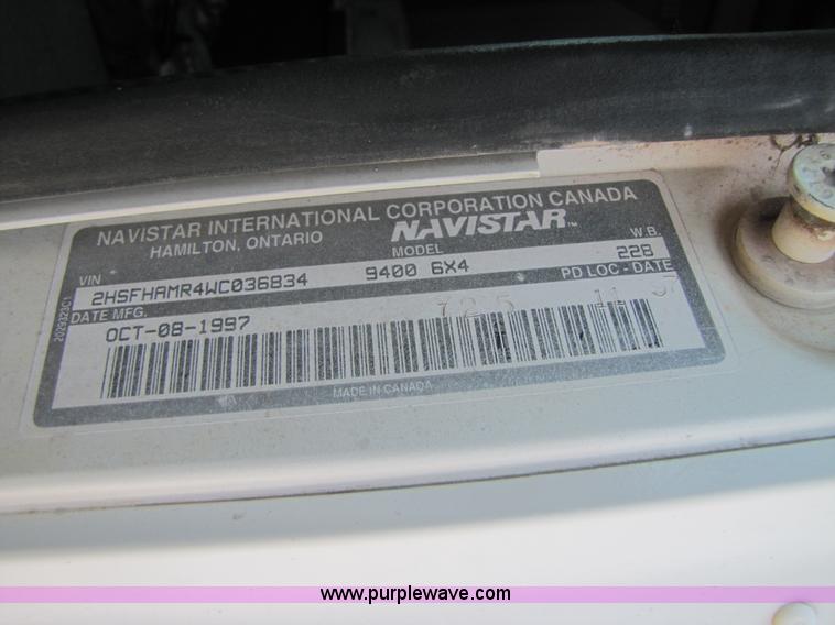 image for item 3517 1998 International 9400 semi truck