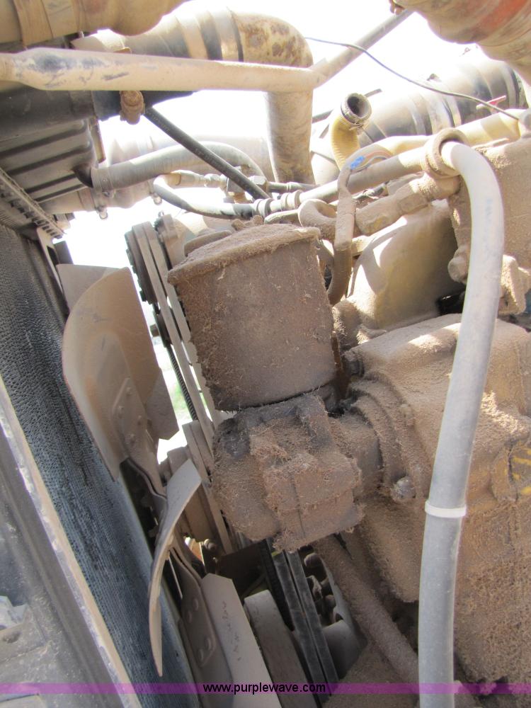 image for item 3519 1989 Peterbilt 377 semi truck