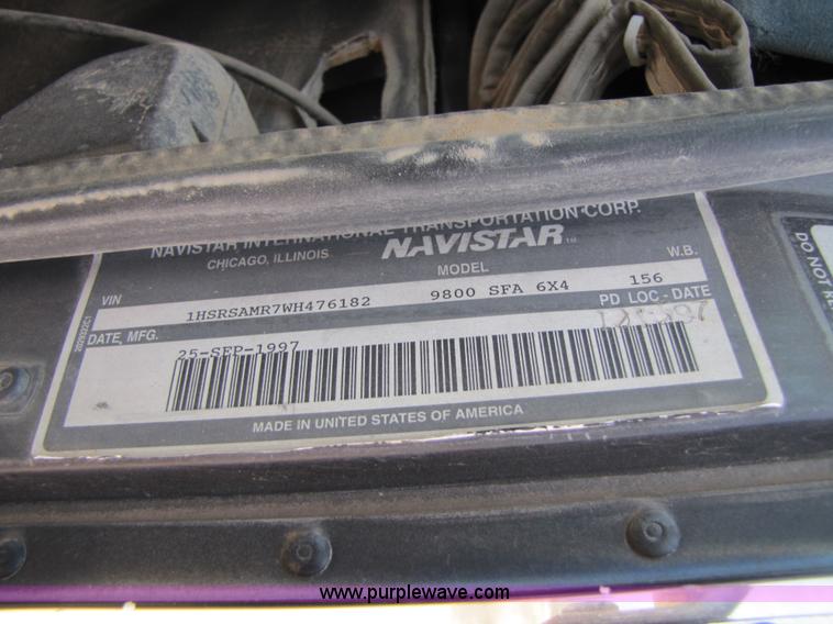 image for item 3525 1998 International 9800 semi truck