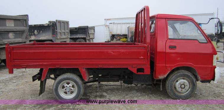 image for item 3817 2001 King mini truck