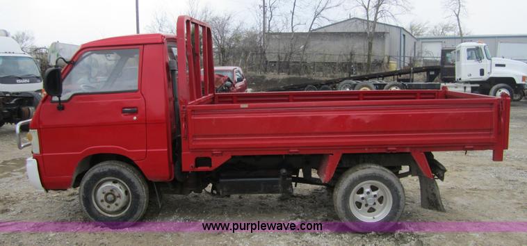 image for item 3817 2001 King mini truck