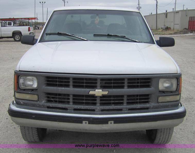 image for item 4377 1997 Chevrolet C3500 crew cab pickup truck