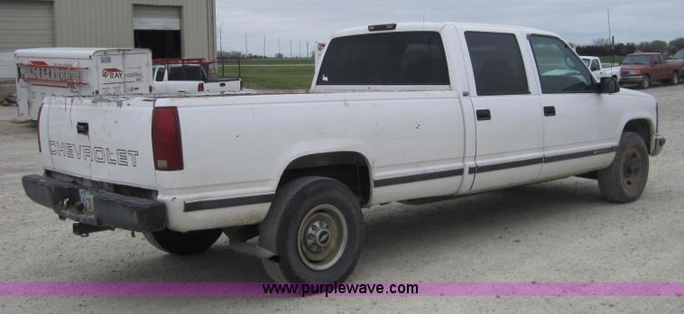 image for item 4377 1997 Chevrolet C3500 crew cab pickup truck
