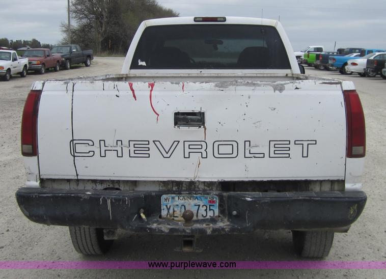 image for item 4377 1997 Chevrolet C3500 crew cab pickup truck