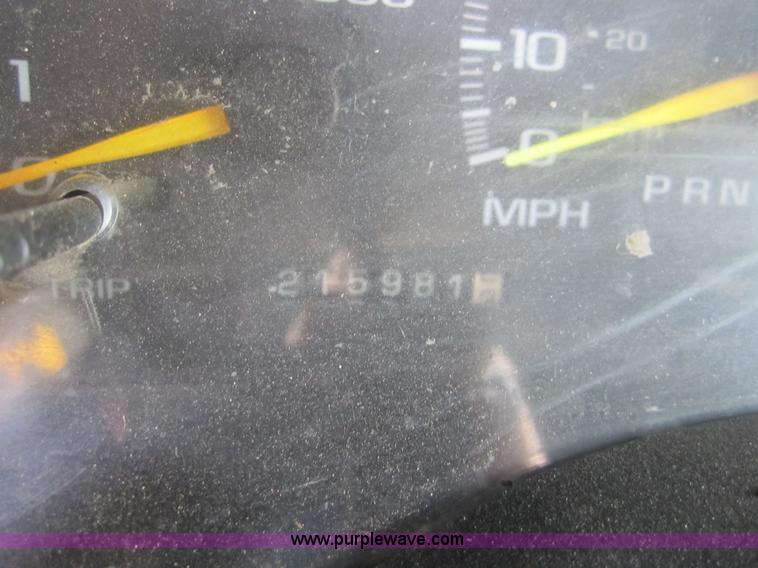 image for item 4377 1997 Chevrolet C3500 crew cab pickup truck