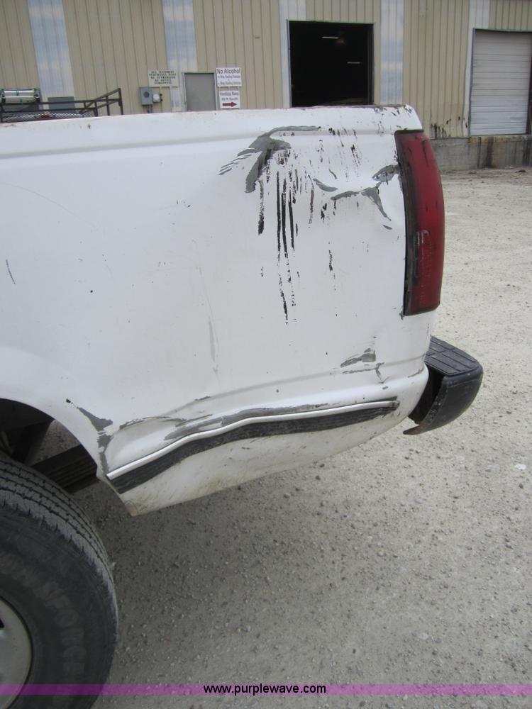 image for item 4377 1997 Chevrolet C3500 crew cab pickup truck