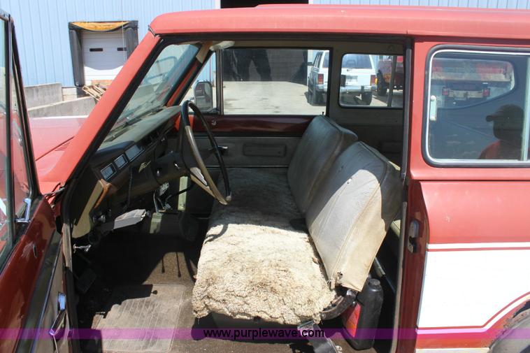 image for item 6080 1978 International Scout Rally SUV
