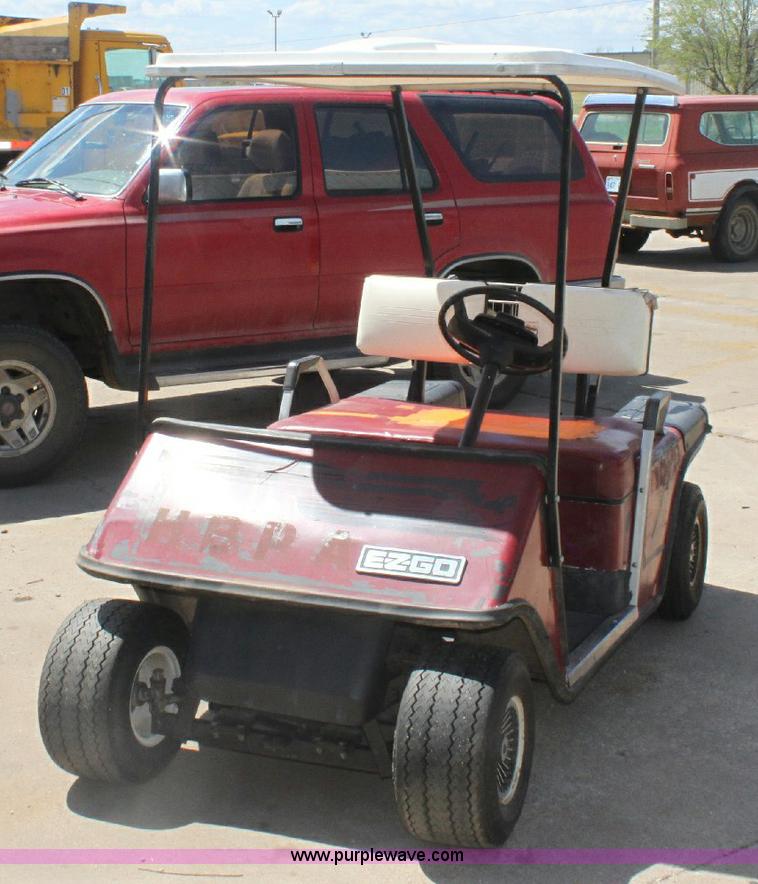 image for item 6081 EZ Go golf cart