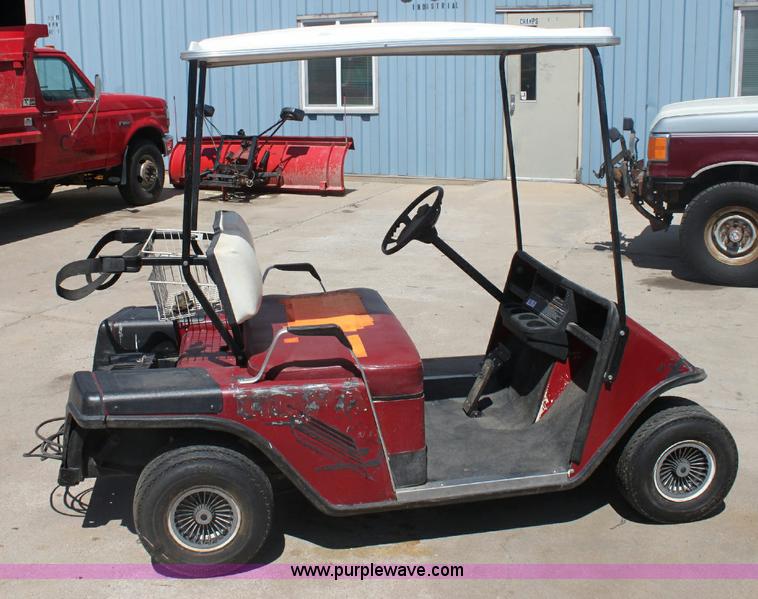 image for item 6081 EZ Go golf cart