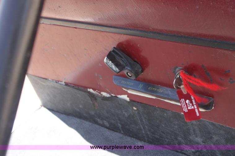 image for item 6081 EZ Go golf cart