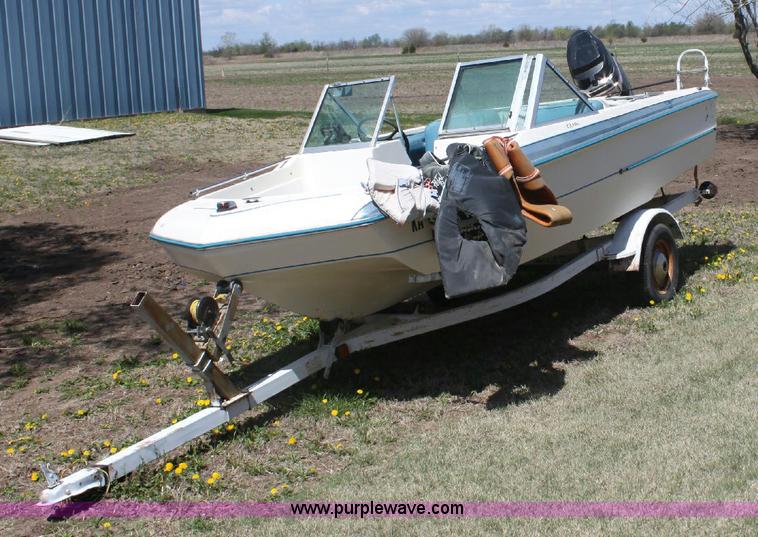 image for item 6082 1976 Invader Capri 16' open bow boat