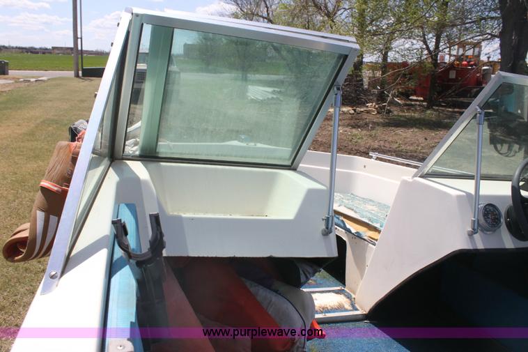 image for item 6082 1976 Invader Capri 16' open bow boat