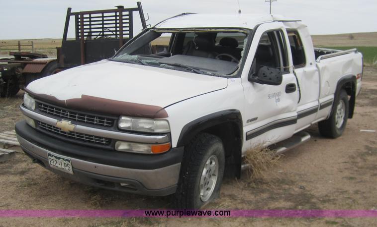 image for item 6417 2000 Chevrolet 1500 Silverado pickup truck