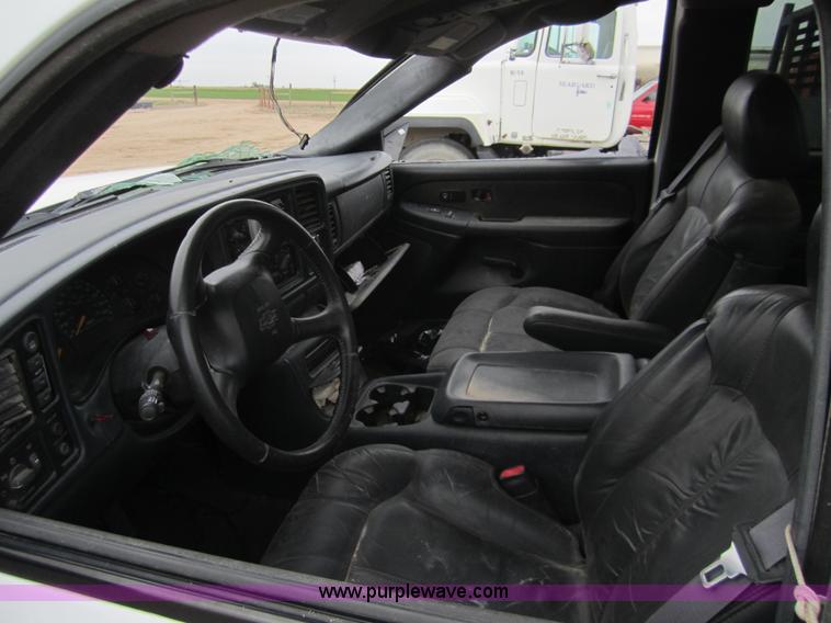 image for item 6417 2000 Chevrolet 1500 Silverado pickup truck