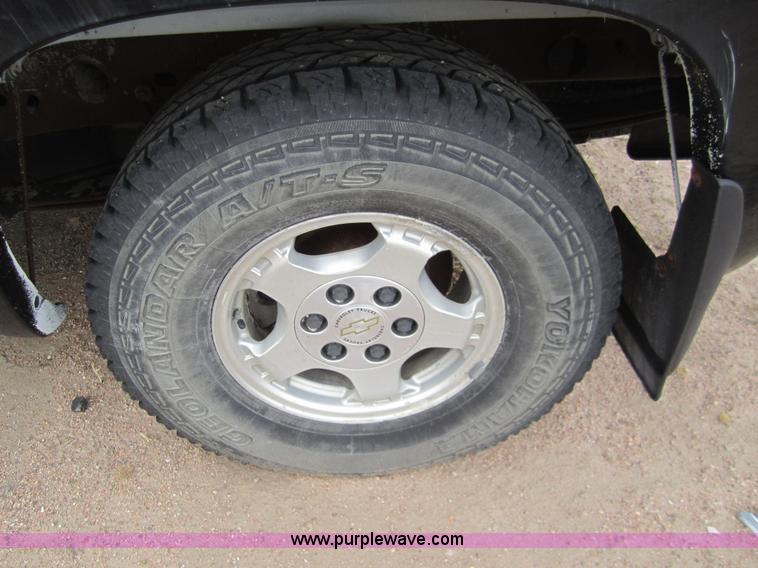 image for item 6417 2000 Chevrolet 1500 Silverado pickup truck