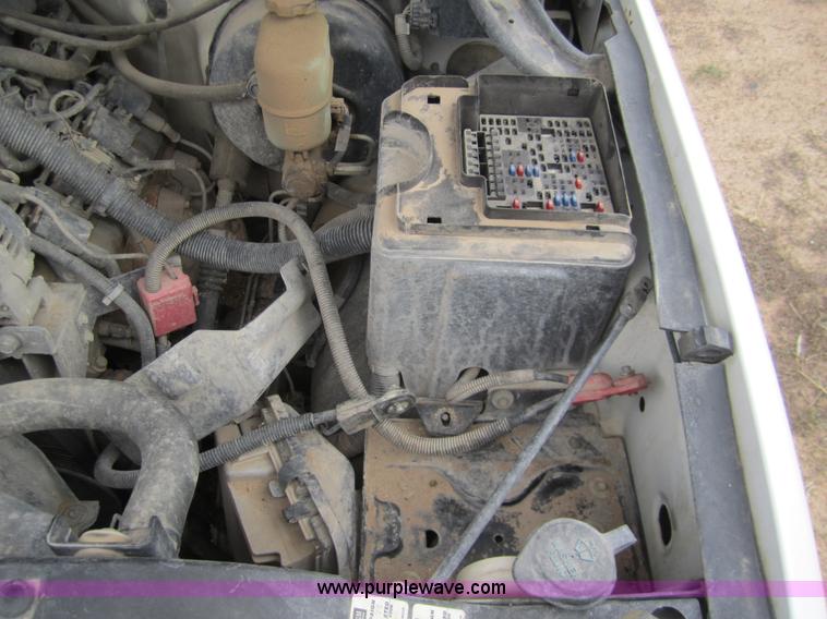 image for item 6417 2000 Chevrolet 1500 Silverado pickup truck