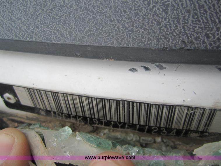 image for item 6417 2000 Chevrolet 1500 Silverado pickup truck