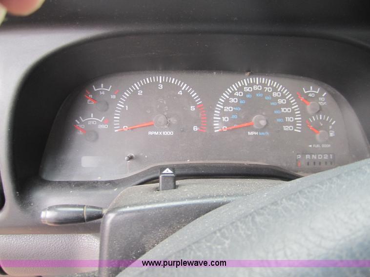 image for item 6426 2001 Dodge 1500 pickup truck