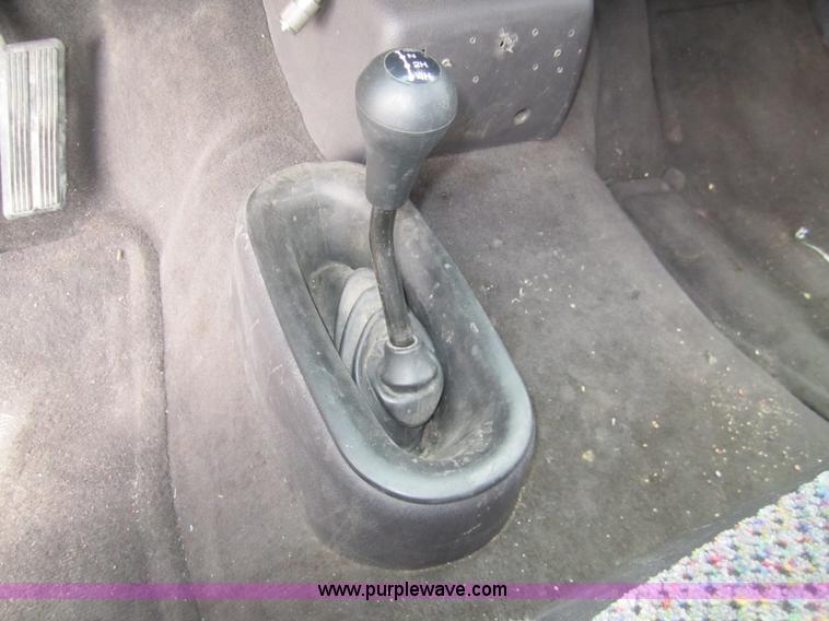 image for item 6426 2001 Dodge 1500 pickup truck