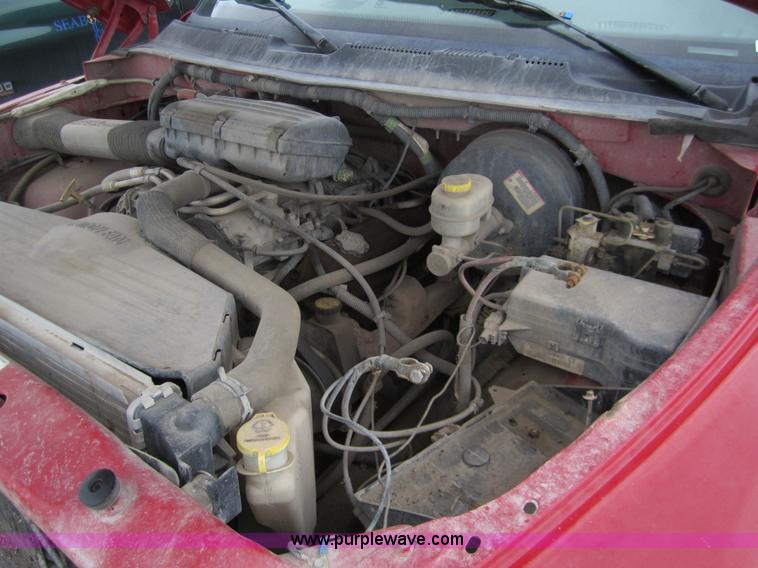 image for item 6426 2001 Dodge 1500 pickup truck