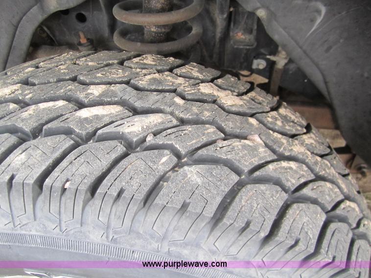 image for item 6426 2001 Dodge 1500 pickup truck