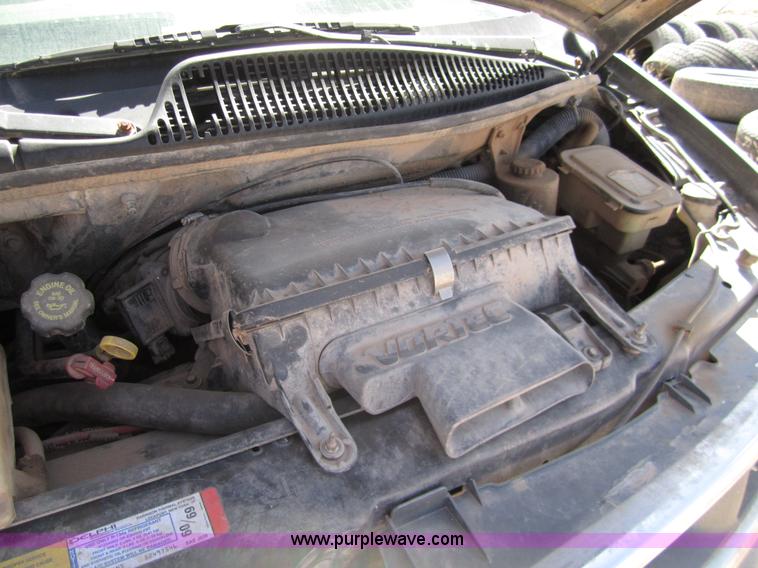 image for item 6460 2000 Chevrolet Express G3500 van