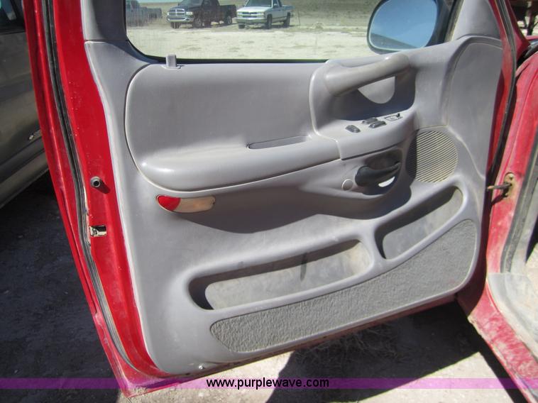 image for item 6461 1998 Ford F150 Supercab pickup truck