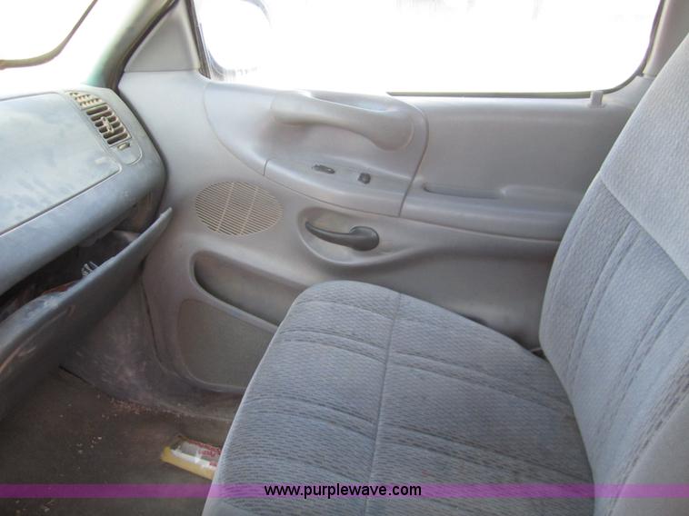 image for item 6461 1998 Ford F150 Supercab pickup truck