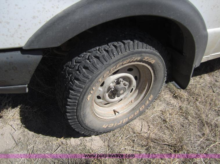 image for item 6463 1999 Ford Ranger pickup truck