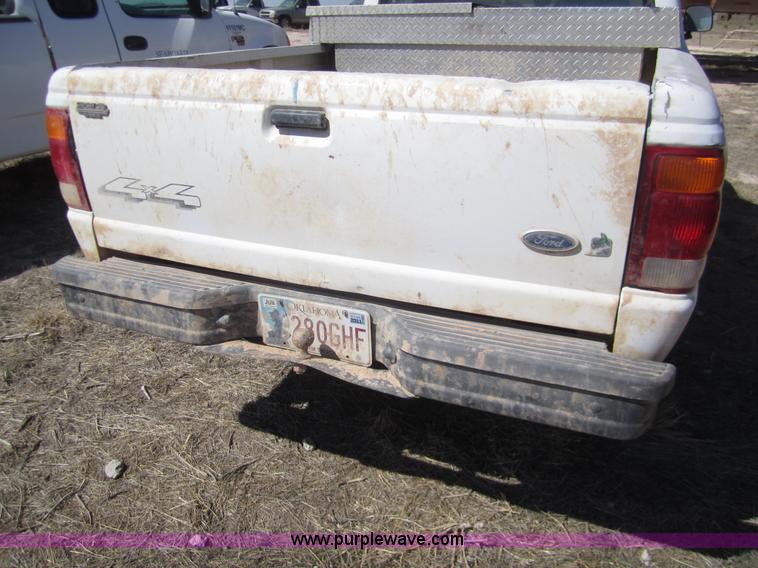 image for item 6463 1999 Ford Ranger pickup truck