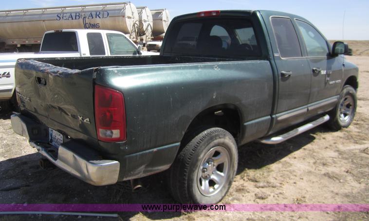 image for item 6466 2002 Dodge Ram 1500 SLT quad cab pickup truck