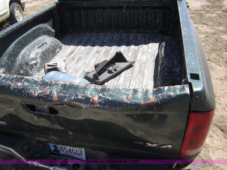 image for item 6466 2002 Dodge Ram 1500 SLT quad cab pickup truck