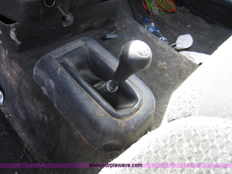 image for item 6466 2002 Dodge Ram 1500 SLT quad cab pickup truck